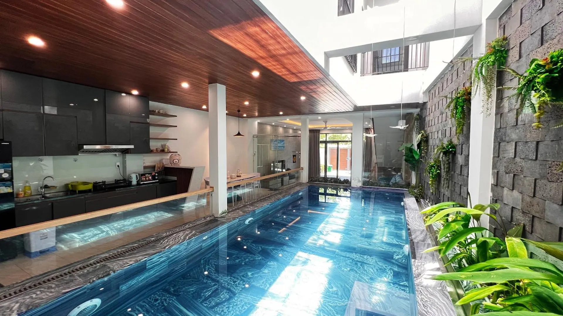 Tracyq Villas 6Br Near To Beach Da Nang 0*,  Vietnam
