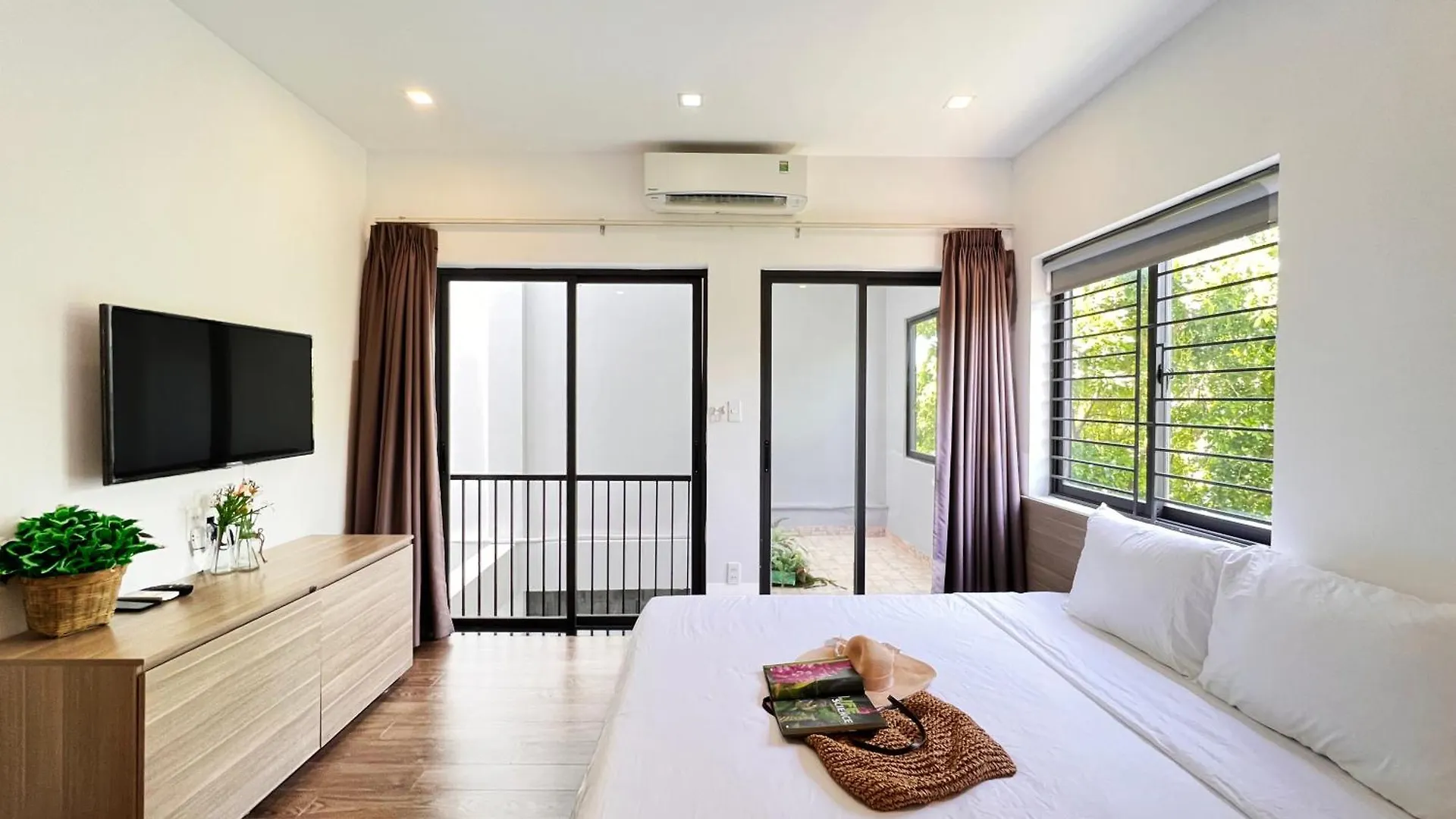 Tracyq Villas 6Br Near To Beach Da Nang 0*,